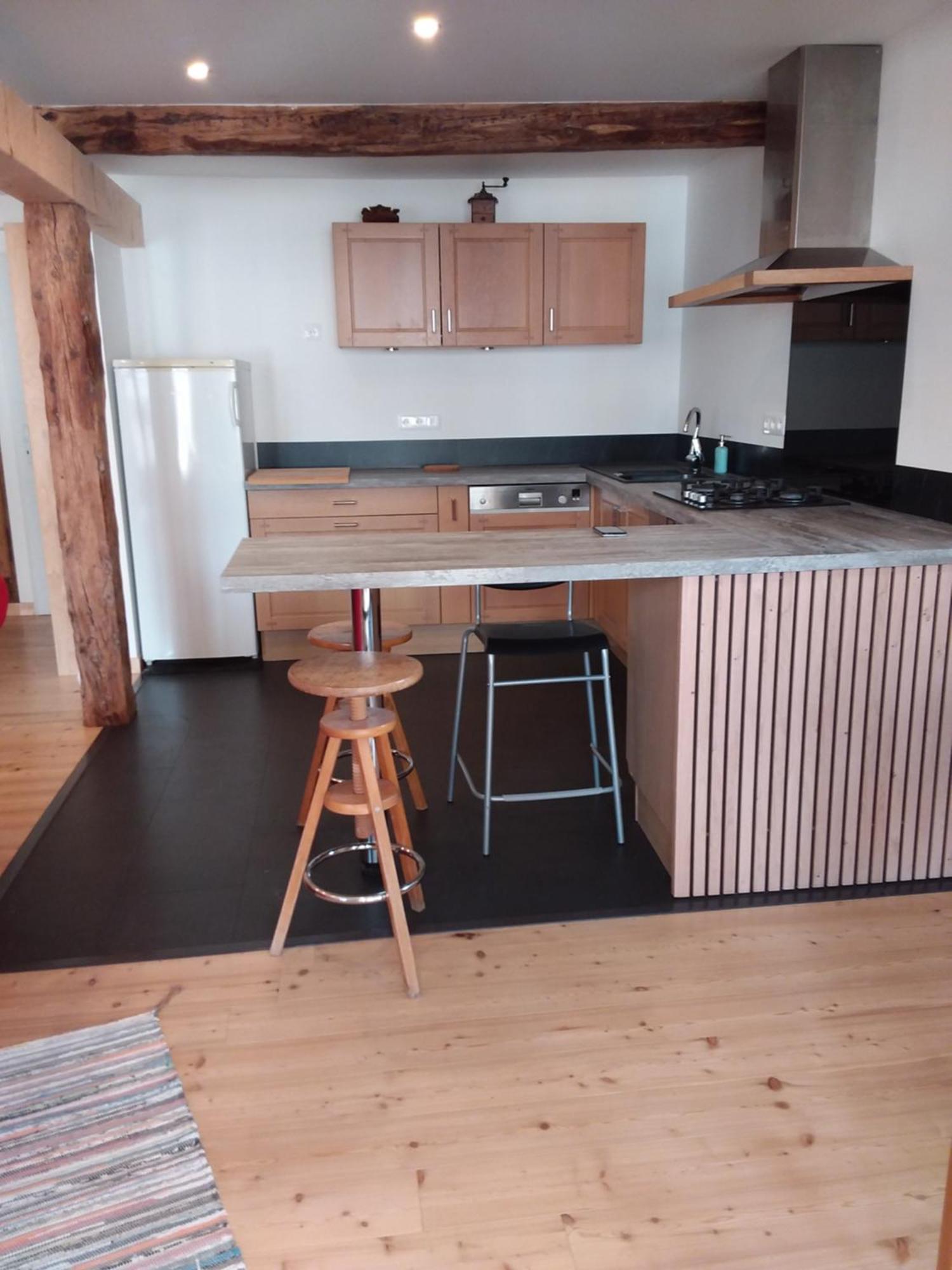 Appartement Dans Maison De Village Crots Eksteriør billede